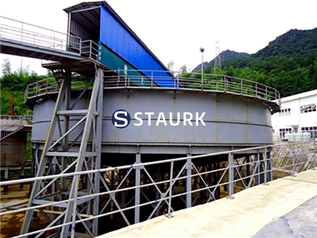 Sludge center drive thickener central clarifiers