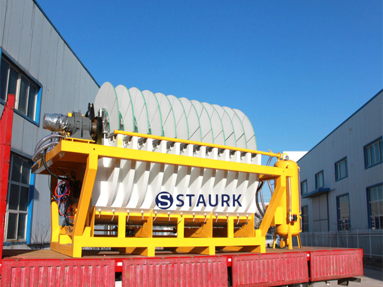 Ceramic disc vacuum filter ore tailings dewater