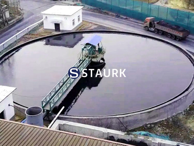 Fluorite ore thickener